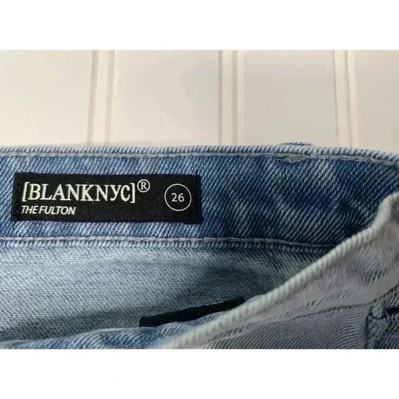 BlankNYC Blank NYC The Fulton Denim Jean Roll Up Shorts 26 NEW.      48 - Picture 2 of 3